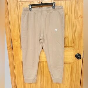 Nike Men’s Tan Joggers